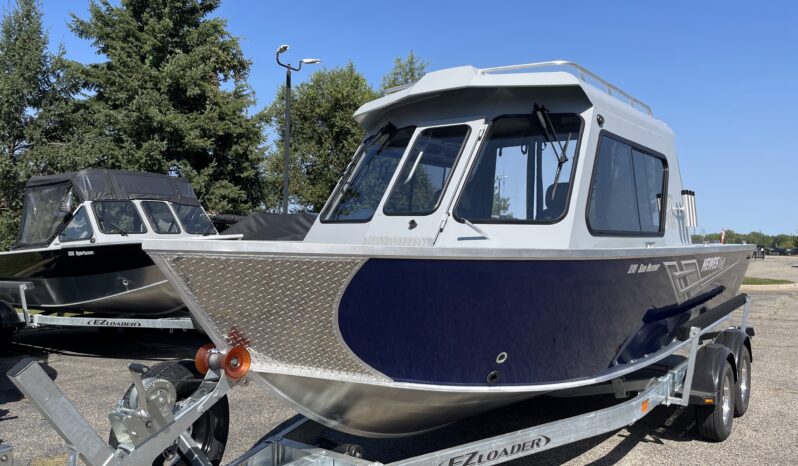 2025 Hewes Craft 210 Sea Runner ET HT full