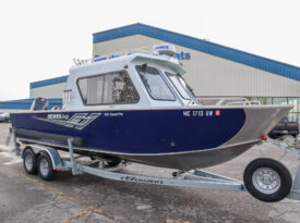 2023 Hewes Craft 240 Ocean Pro HT