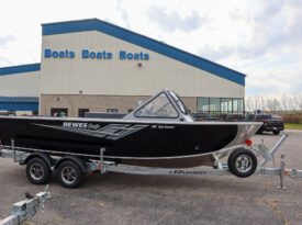 2025 Hewes Craft 210 Sea Runner ET