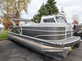 2018 Sweetwater SWPE 235 DL Tritoon