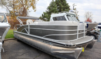 preowned - godfrey- sweetwater- pontoon- boat