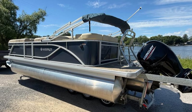2025 Godfrey Sweetwater 2086C Tritoon full