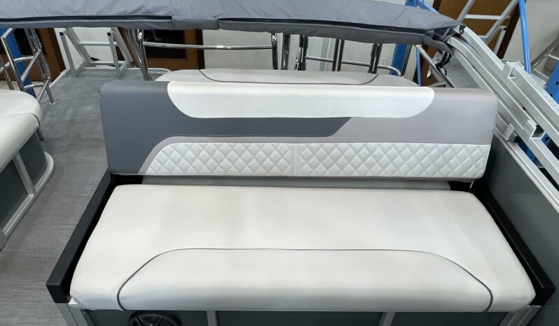 2025 Godfrey Sweetwater 2286SFLC Tritoon full