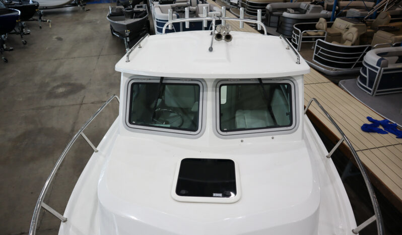 2025 Parker 2120 Sport Cabin full