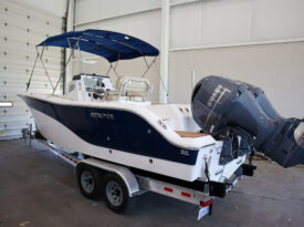 2017 Sea Fox 266 Commander