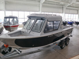 2025 Hewes Craft 210 Sea Runner ET HT