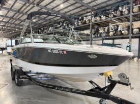 2017 Four Winns Horizon 210