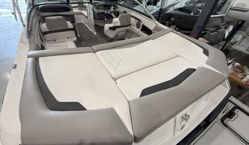 2017 Four Winns Horizon 210 full