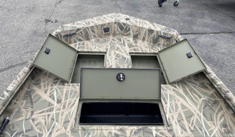 2025 Crestliner 1760 Retriever Dlx Tiller full