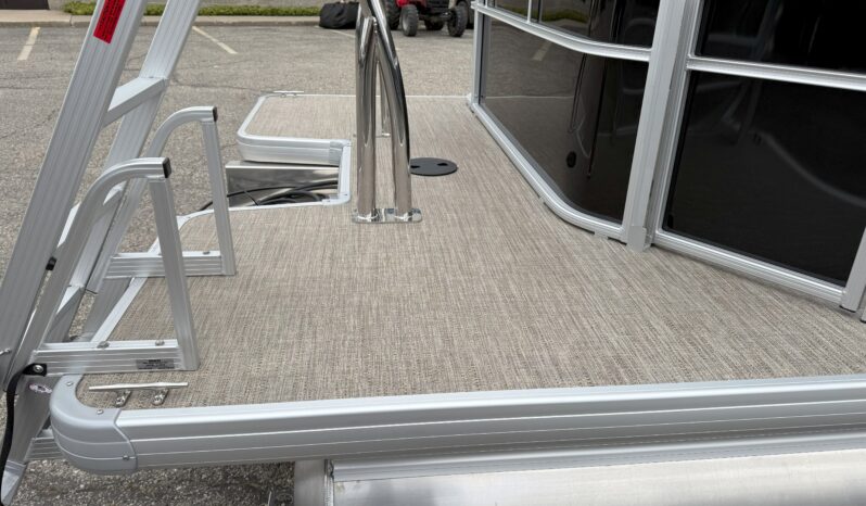 2025 Godfrey Xperience 2086CXP Tritoon full