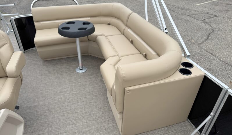2025 Godfrey Xperience 2086CXP Tritoon full