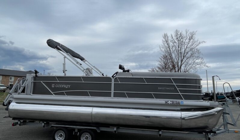 2022 Godfrey Sweetwater 2286FS TT