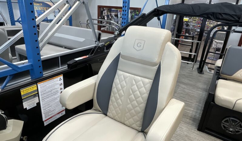 2025 Godfrey Sweetwater 2286SFLC Tritoon full