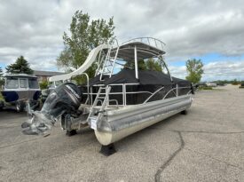 2016 Godfrey Sweetwater 240 SD