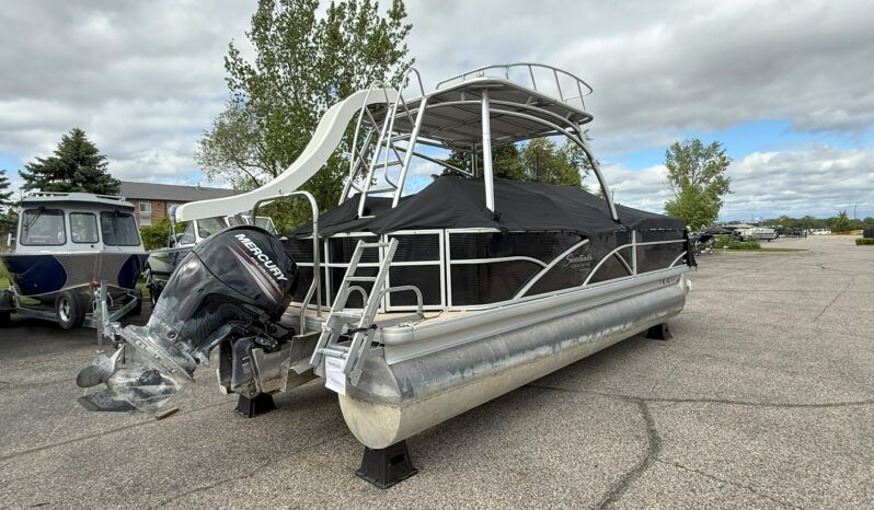 2016 Godfrey Sweetwater 240 SD