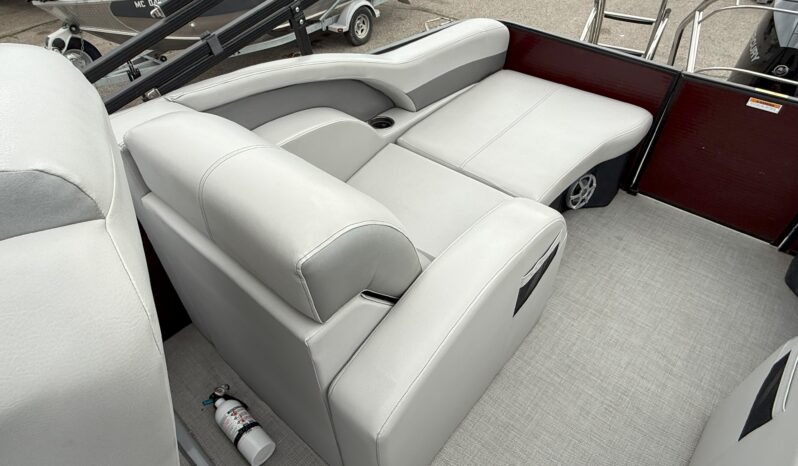 2019 Godfrey Sanpan 259RLW Tritoon full