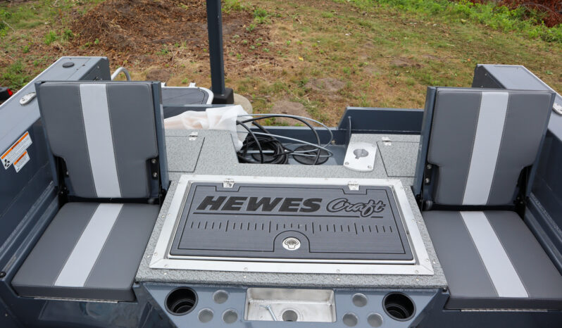 2025 Hewes Craft 221 Evolution Tournament Edition full