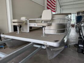 2020 Godfrey Sweetwater 226 Bow Fish