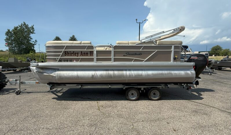 2019 Godfrey Sweetwater 2186C Tritoon