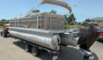 2019 Godfrey Sweetwater 2186C Tritoon full