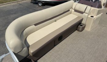 2019 Godfrey Sweetwater 2186C Tritoon full