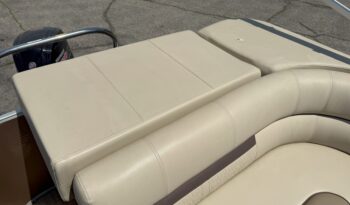 2019 Godfrey Sweetwater 2186C Tritoon full