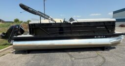 2022 Godfrey Sweetwater 2186C Tritoon