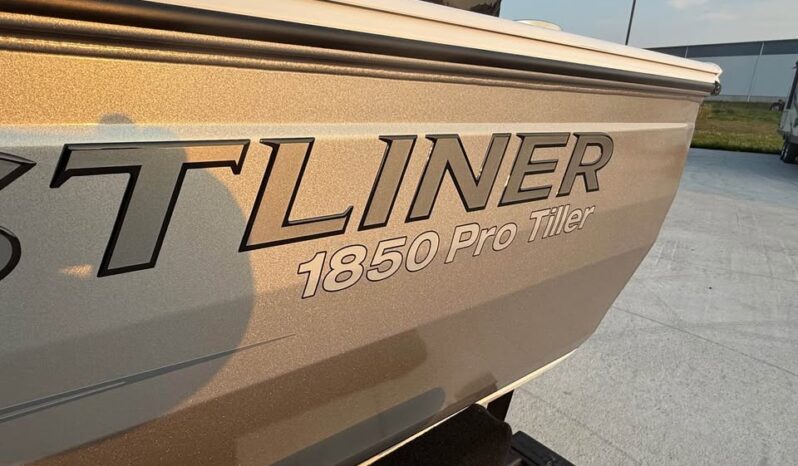 2026 Crestliner 1850 Pro Tiller full