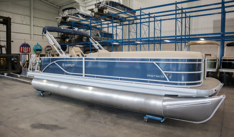2026 Godfrey Sweetwater 2286CSE Tritoon full