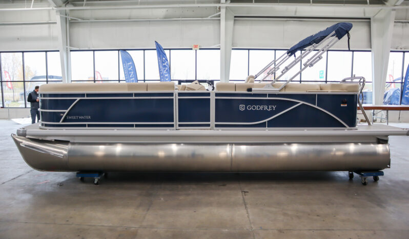 2026 Godfrey Sweetwater 2286CSE Tritoon full