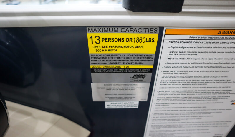 2026 Godfrey Sweetwater 2286CSE Tritoon full