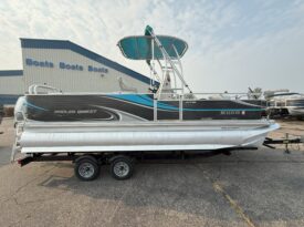 2015 Angler Qwest 820 Fish