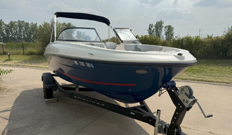 2022 Bayliner Capri VR4