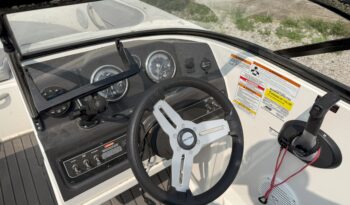 2022 Bayliner Capri VR4 full