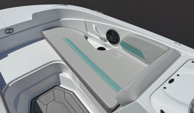 2026 Hurricane SunDeck Sport 185 full