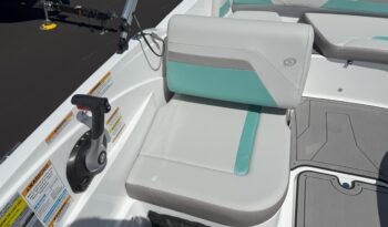 2026 Hurricane SunDeck Sport 185 full