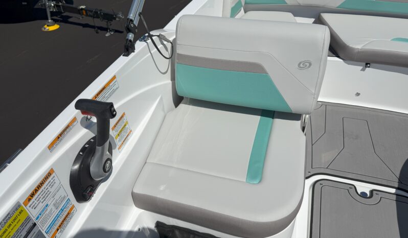 2026 Hurricane SunDeck Sport 185 full