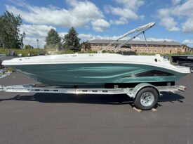 2026 Hurricane SunDeck Sport 185