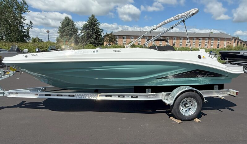 2026 Hurricane SunDeck Sport 185