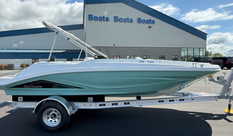2026 Hurricane SunDeck Sport 185