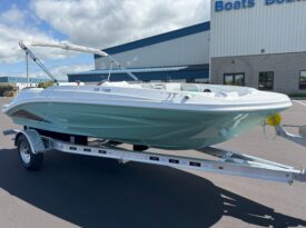 2026 Hurricane SunDeck Sport 185