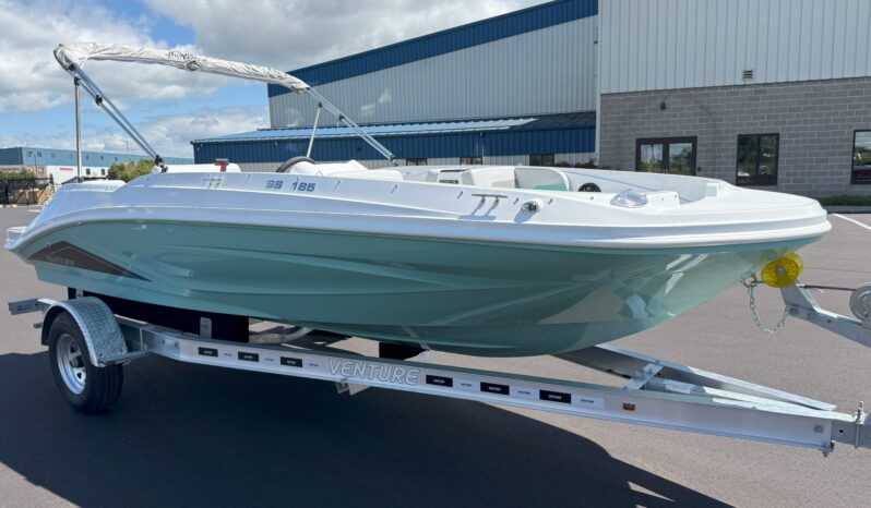 2026 Hurricane SunDeck Sport 185