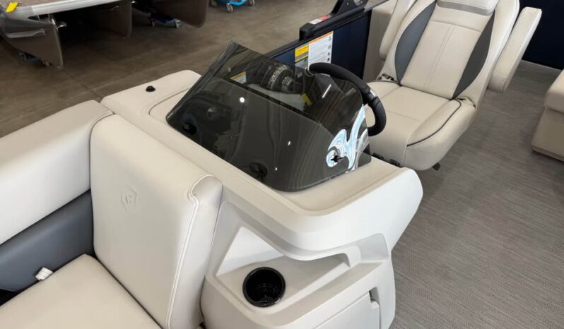 2026 Godfrey Sweetwater 2286CSE Tritoon full