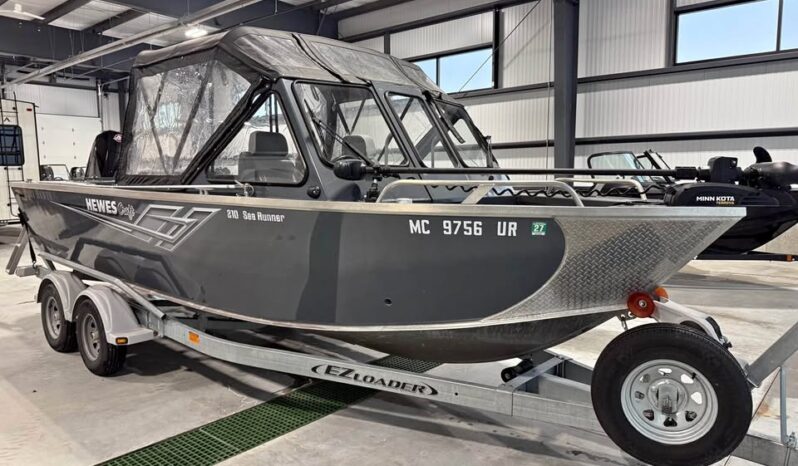 2021 HewesCraft 210 Sea Runner ET full