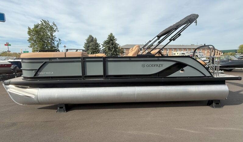 2026 Godfrey Sweetwater 2286SFLC Tritoon