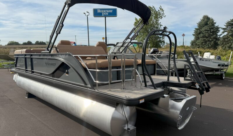 2026 Godfrey Sweetwater 2286SFLC Tritoon full