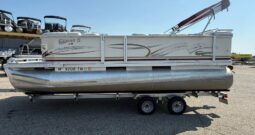 2005 Crest LM Pontoon