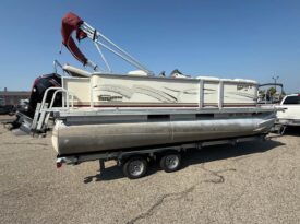 2005 Crest LM Pontoon