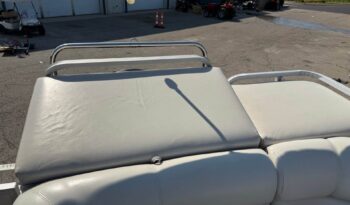 2005 Crest LM Pontoon full