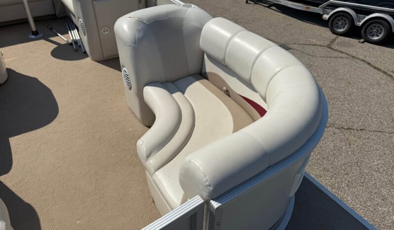 2005 Crest LM Pontoon full